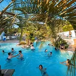 مكان تخييم Confortable Pour 5 Personnes Avec Terrasse - Api-1-52-1549 *
