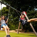 Confortable Pour 5 Personnes Avec Terrasse - Api-1-52-1549 مكان تخييم *