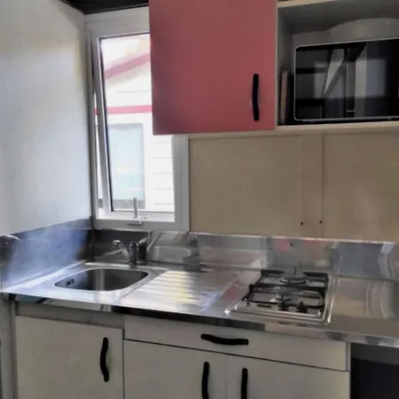 Confortable Pour 5 Personnes Avec Terrasse - Api-1-52-1549