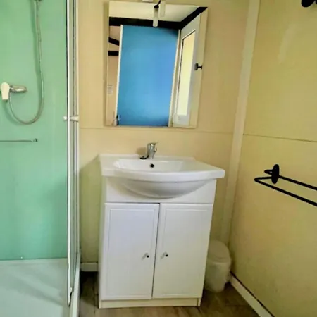 Confortable Pour 5 Personnes Avec Terrasse - Api-1-52-1549 * Espelette