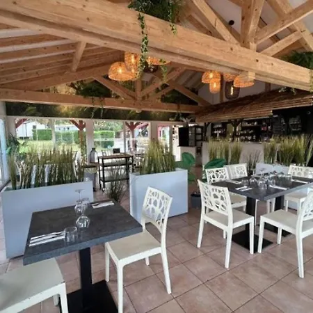 Confortable Pour 5 Personnes Avec Terrasse - Api-1-52-1549