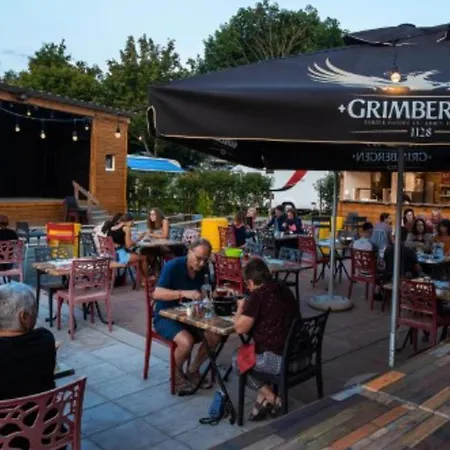 Confortable Pour 5 Personnes Avec Terrasse - Api-1-52-1549